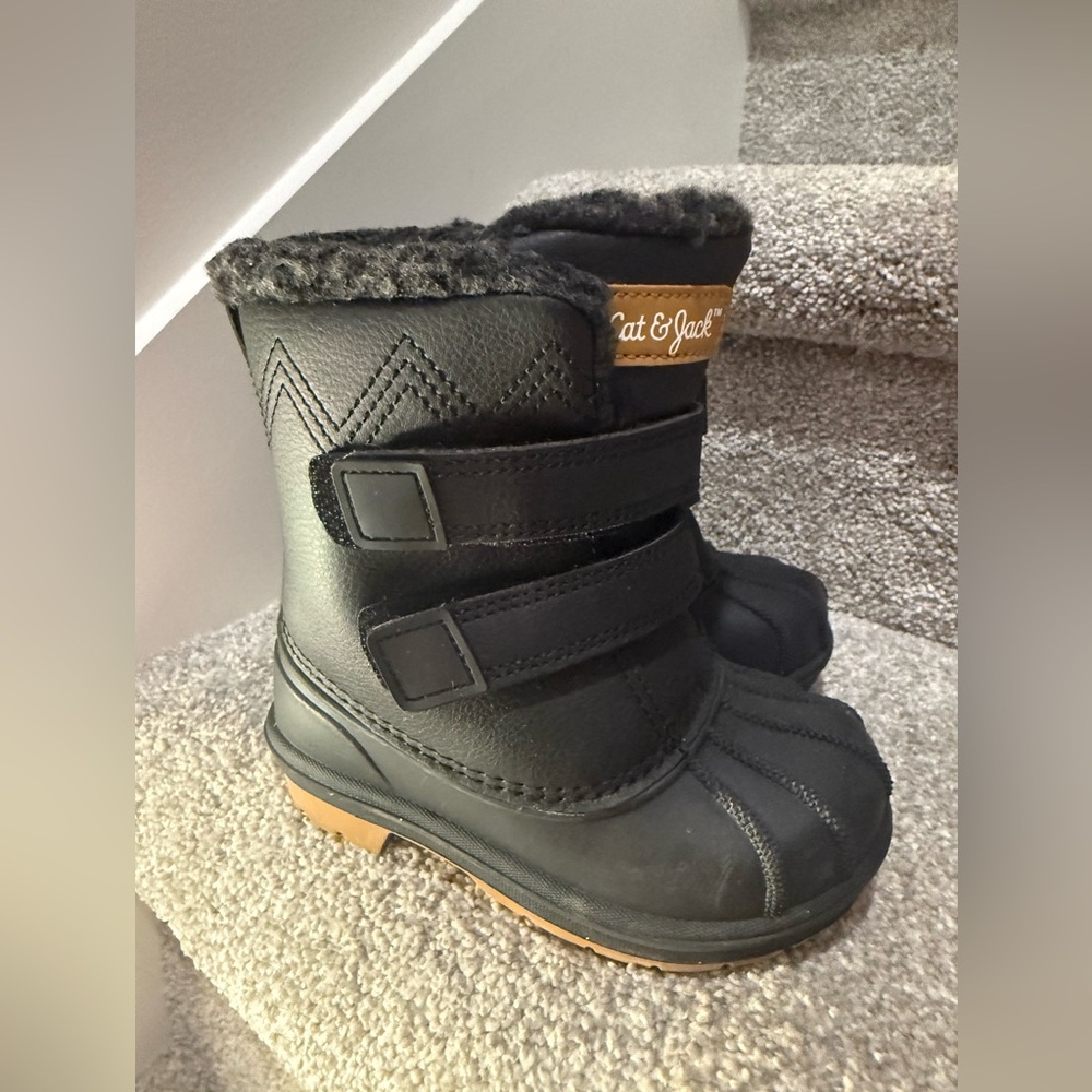 Cat & Jack Black and Brown Kids' Insulated Winter Boots